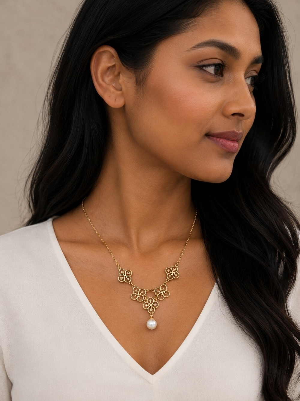 Avon Gold Filigree Necklace with Pearl Pendant And Extender - Picture 1 of 2